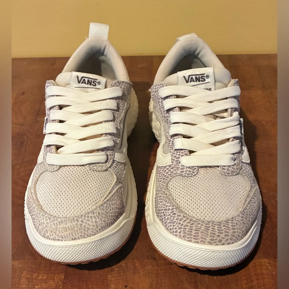 Vans Women’s Cream Textured Low